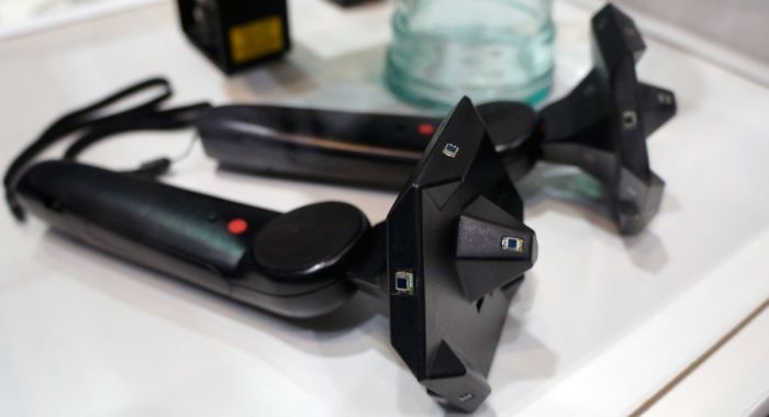 Another view of the prototype hand controllers showing the sensor heads (image courtesy of PC Gamer)
