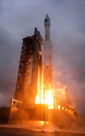 The Atlas V booster carrying the Cygnus resupply craft Deke Slayton II, lifts-off from Canaveral Air Force Station at 21:44 UTC on Sunday, December 6th