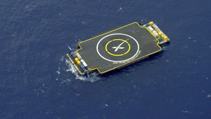 The SpaceX Droneship floating landing platform