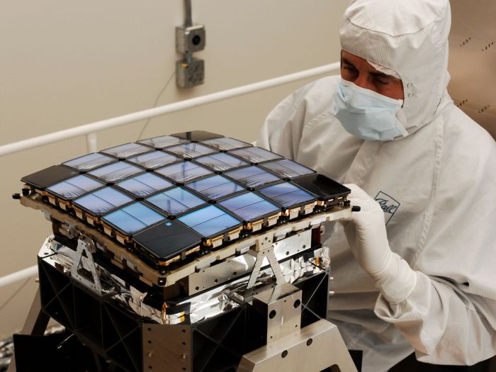 Kepler's focal plane, showing its array of 25 modules, being assembled at Ball Labs prior to Kepler's launch in 2009