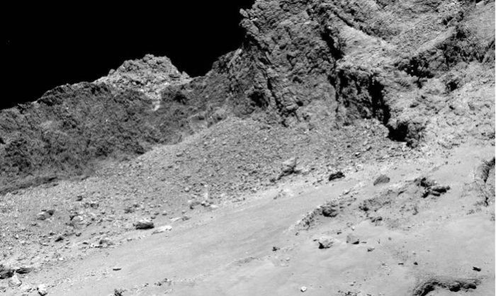 The final descent: Rosetta’s OSIRIS narrow-angle camera captured this image of Comet 67P/Churyumov-Gerasimenko from an altitude of about 16 km above the surface during the spacecraft’s final descent on September 30, 2016. Credit: ESA/Rosetta/MPS for OSIRIS Team MPS/UPD/LAM/IAA/SSO/INTA/UPM/DASP/IDA.